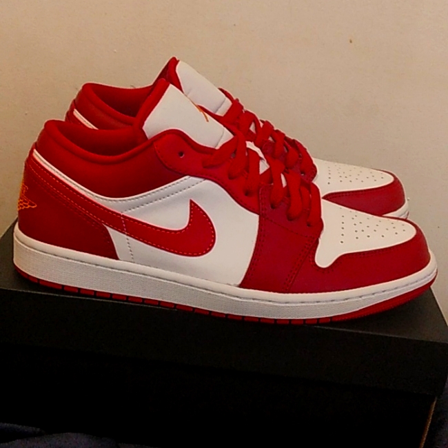 Air Jordan 1 Low